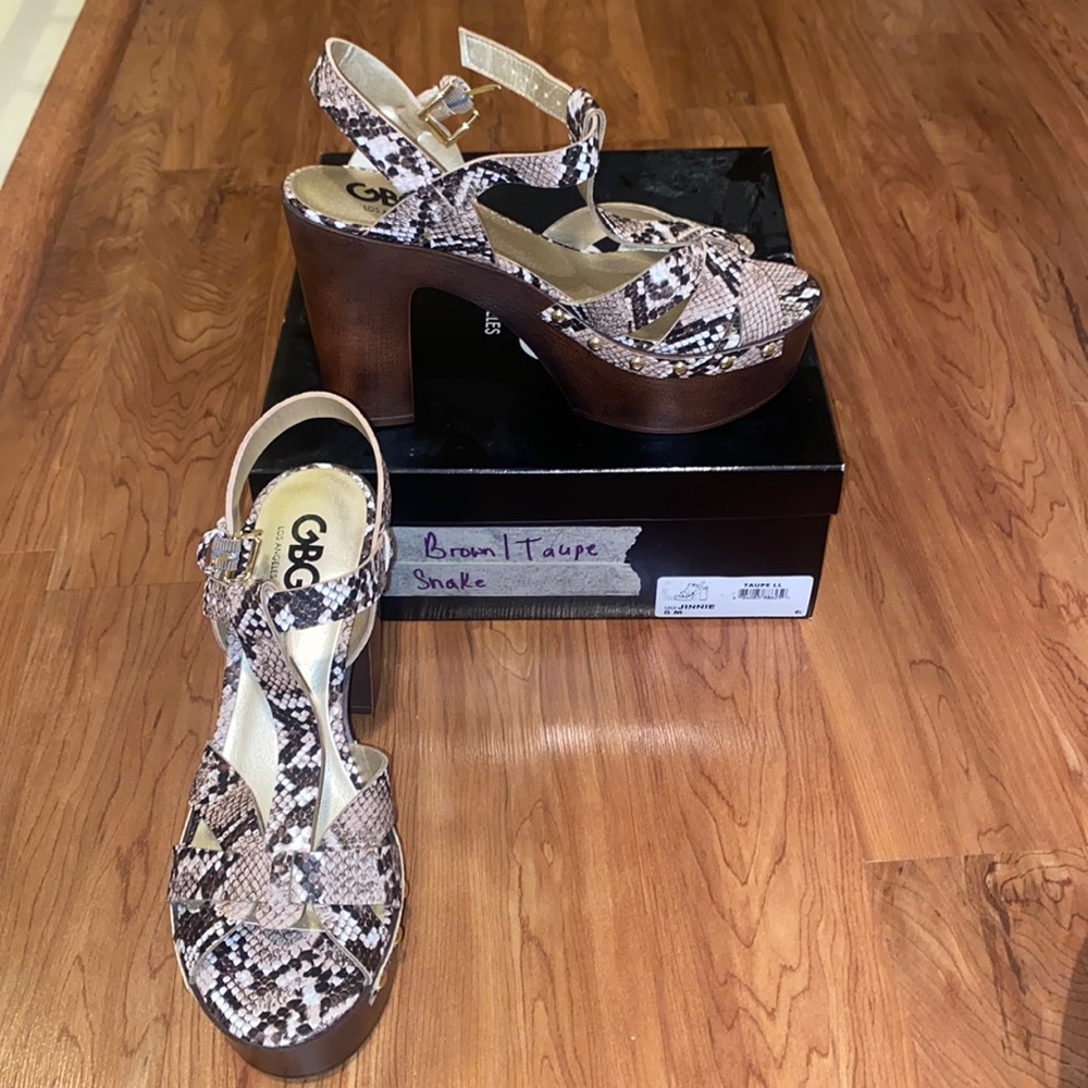 Snakeprint heels